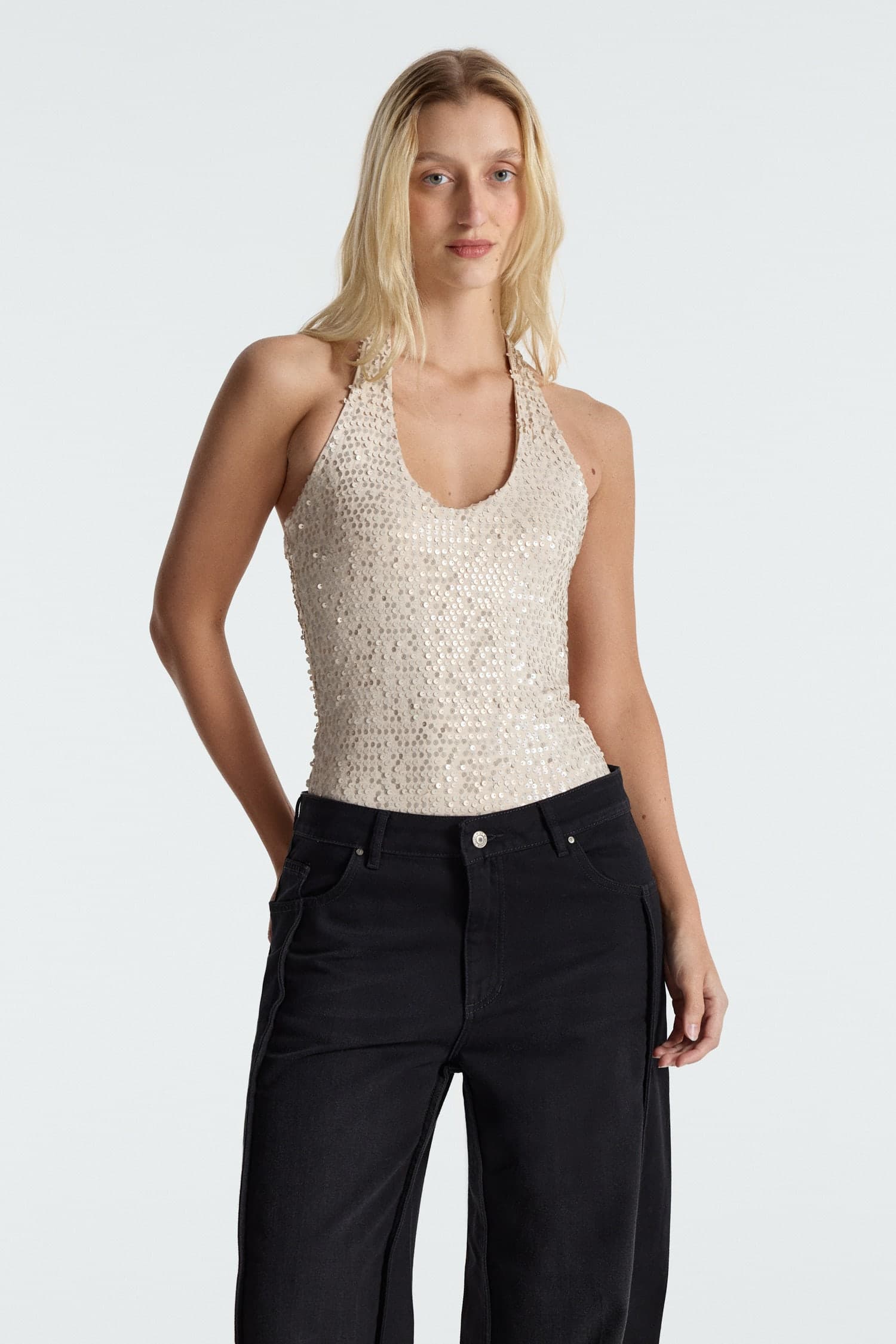 BODY FULL DOTS